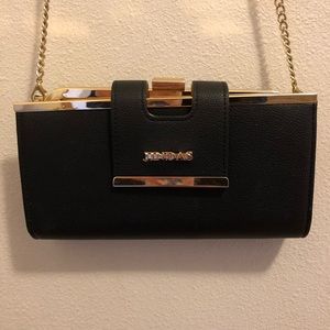 Jindas black leather wallet